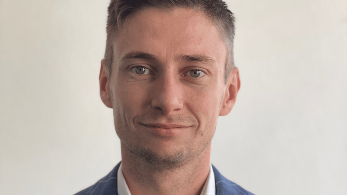 Arnaud Richir, franchisé Ewigo pour illustré l'idée d'entreprendre en franchise à moins de 30 ans.