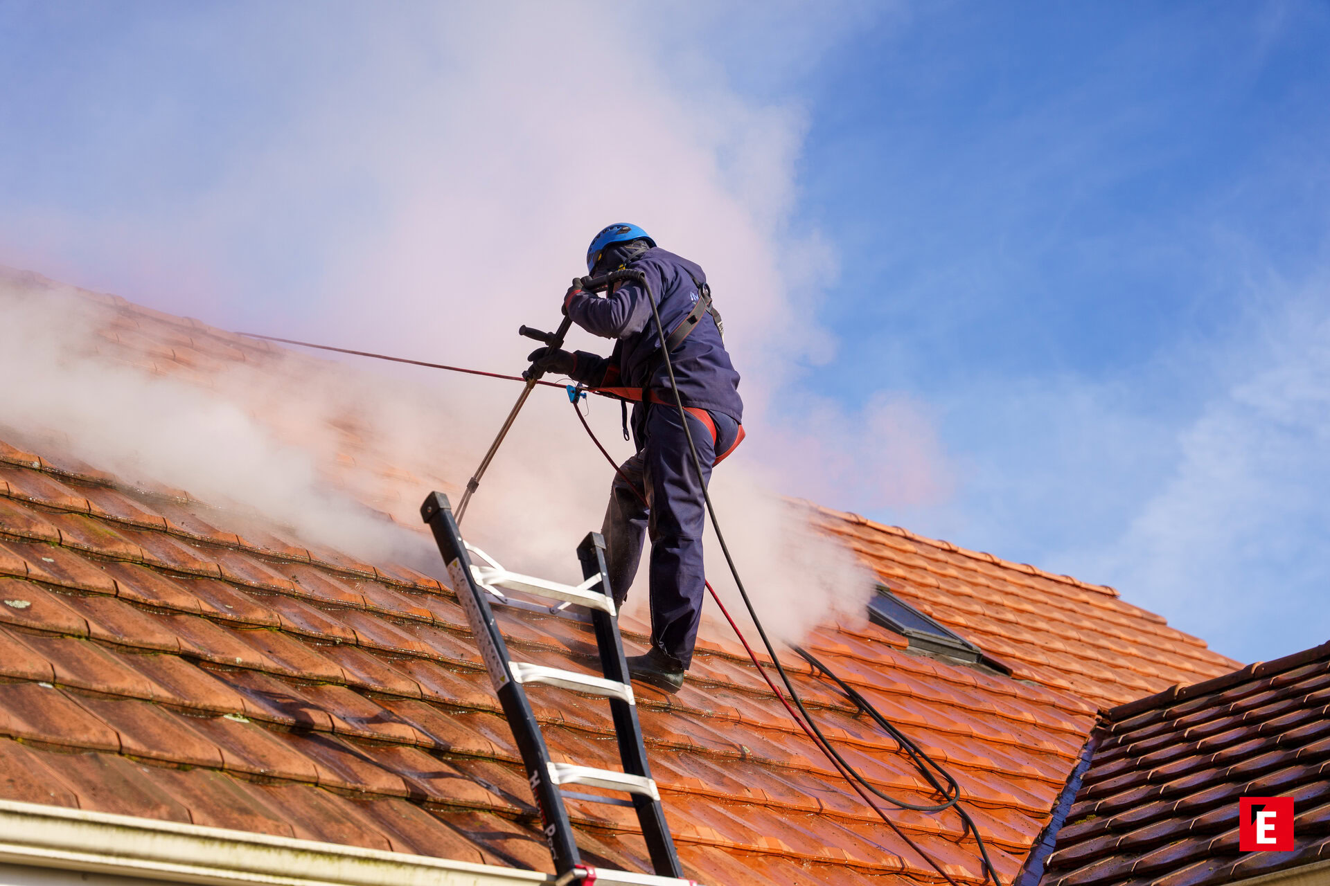 Nettoyage écologique d'un toit par Exteco