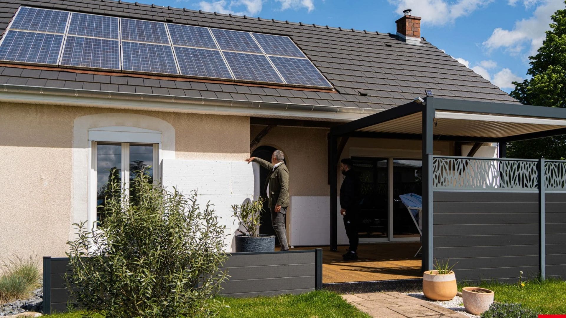 Même sans être imposable, vous pouvez bénéficier jusqu’à 90 % d’aides pour vos travaux. TILKEO Rénovation vous accompagne de A à Z !