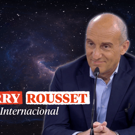 miniature e-salon eat salad