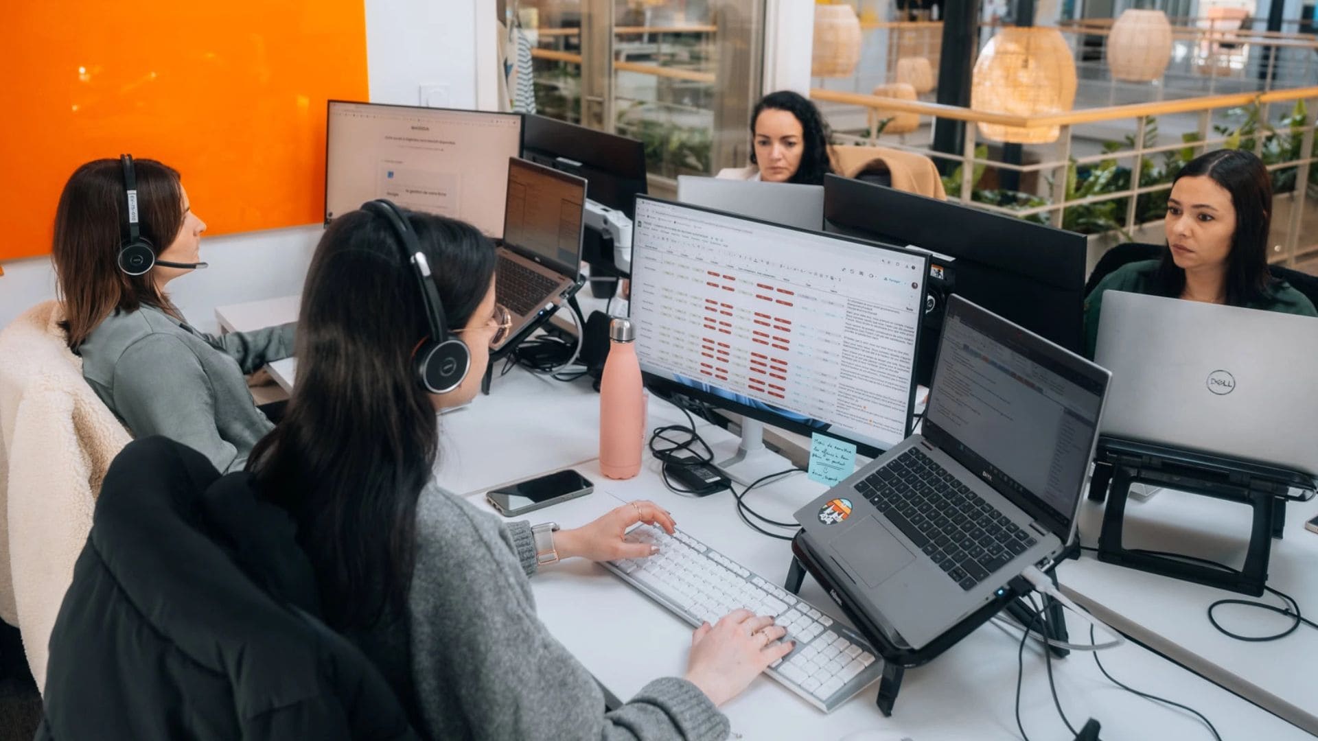 Centralisation vs autonomie : Quelle stratégie pour sa communication locale ?