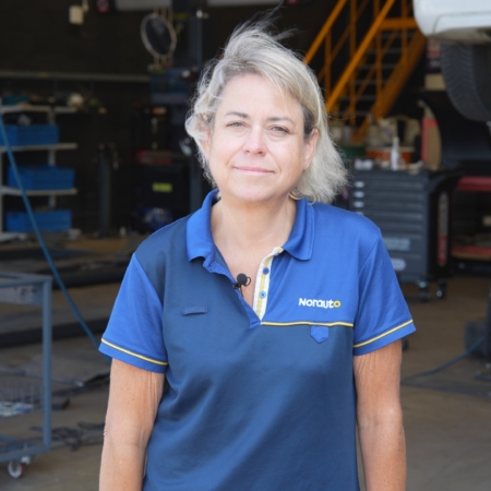 Emmanuelle Durand, Franchisée Norauto posant pour son interview