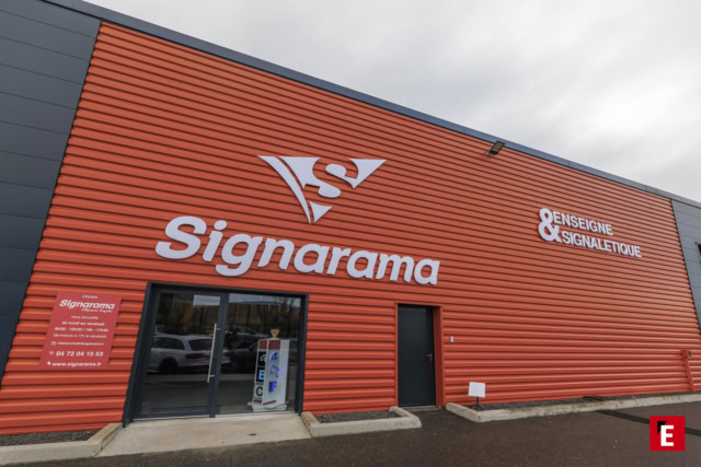 lexpressfranchise signarama 25 mid 5241